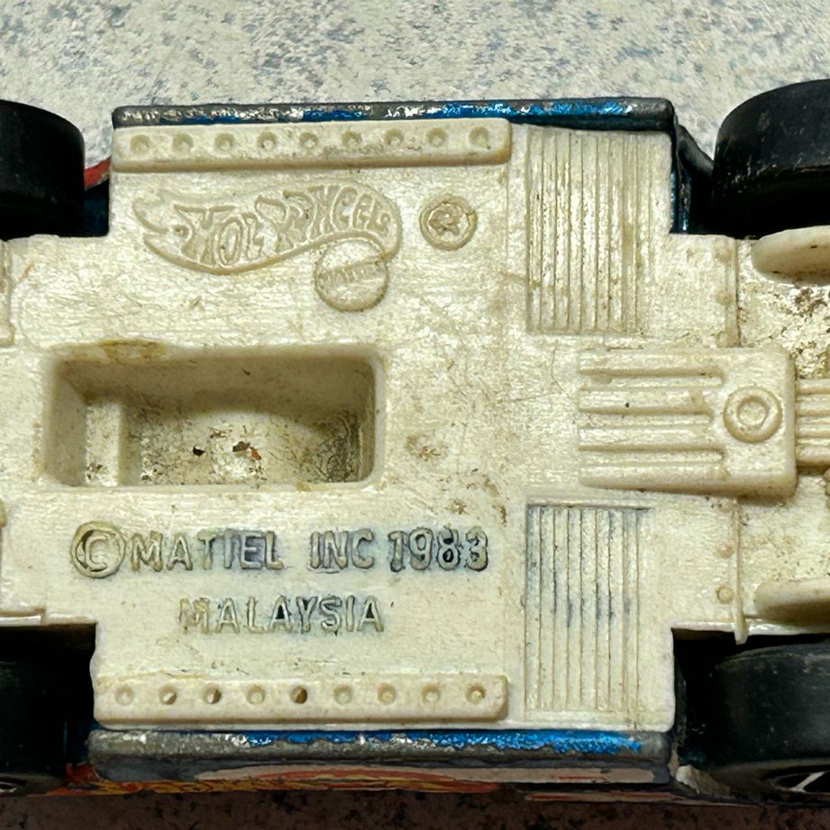 Hot Wheels Sol-Aire CX4 Blue Racing Diecast Car Opening Rear Engine 1983 Malysia | Finer Things Resale