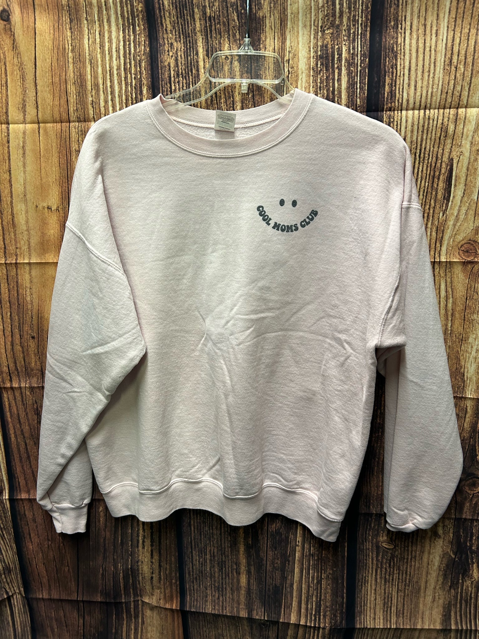 Mama. Mommy. Mom. Brush. long sleeve flee shirt SIZE XLARGE | Finer Things Resale