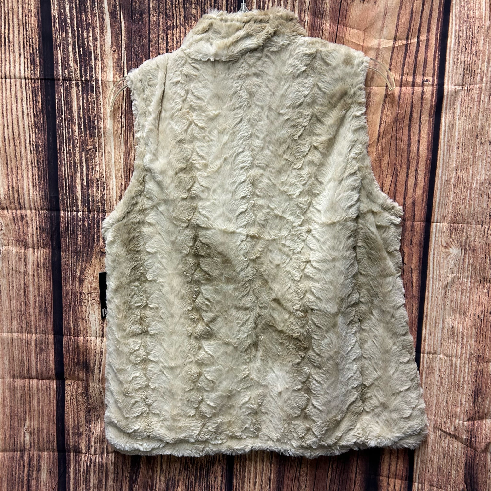 Activiology faux fur reversible vest SIZE LARGE | Finer Things Resale