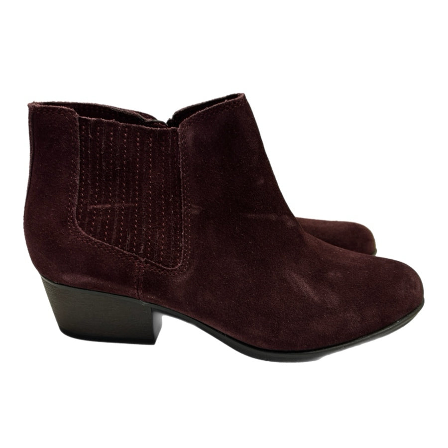 Clarks Burgandy Wine Low Heel Ankle Boots SIZE 7.5 M | Finer Things Resale