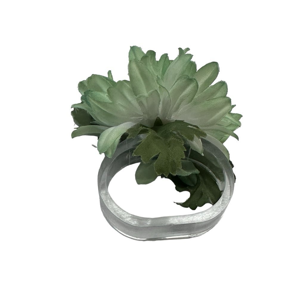 Artificial green flower napkin rings - set of 8 | Finer Things Resale