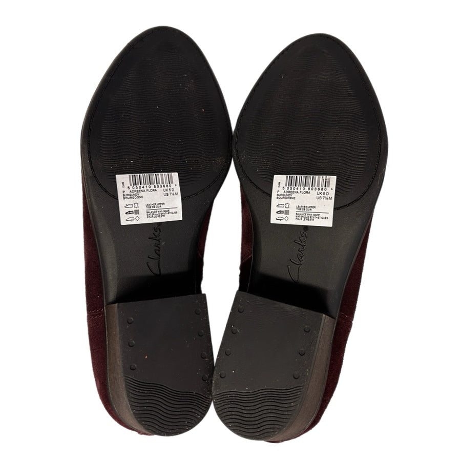 Clarks Burgandy Wine Low Heel Ankle Boots SIZE 7.5 M | Finer Things Resale