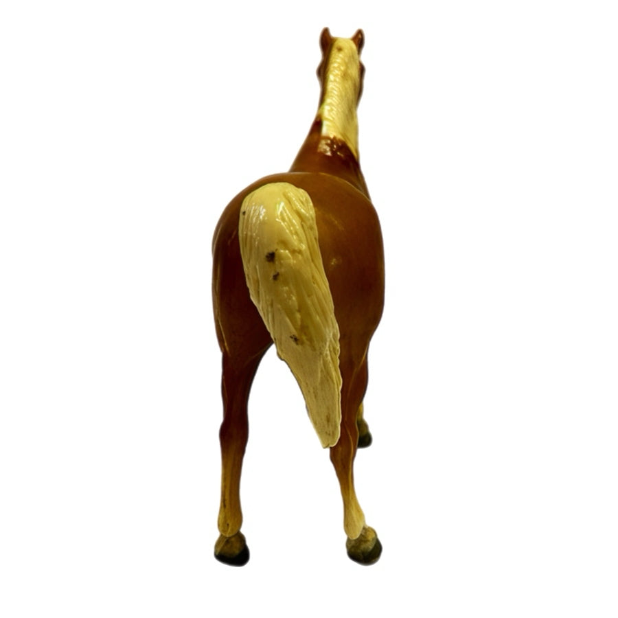 Breyer Classic Palomino Stock Horse Gelding ©2002 Reeves Model Horse 9" | Finer Things Resale