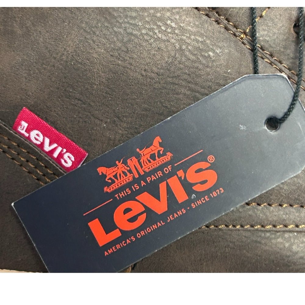 Levi's Goshen 2.0 Faux Leather Sneaker Chukka Boots SIZE 9.5 NWT | Finer Things Resale