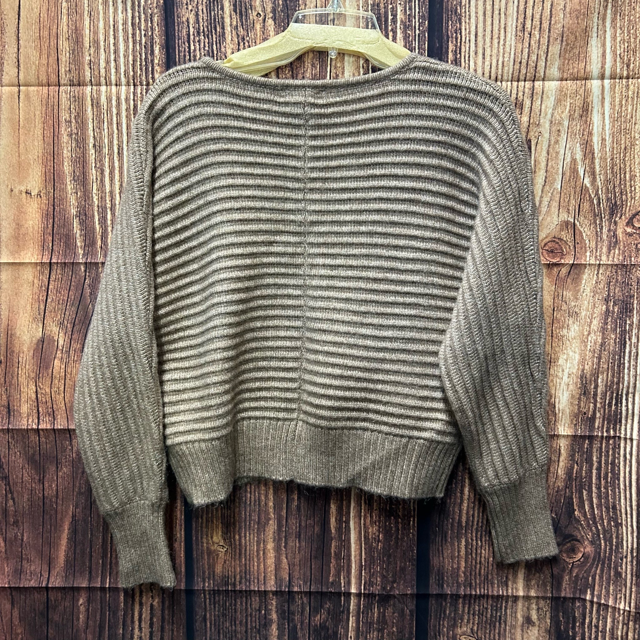 Sincerely Jules long sleeve sweater SIZE SMALL | Finer Things Resale