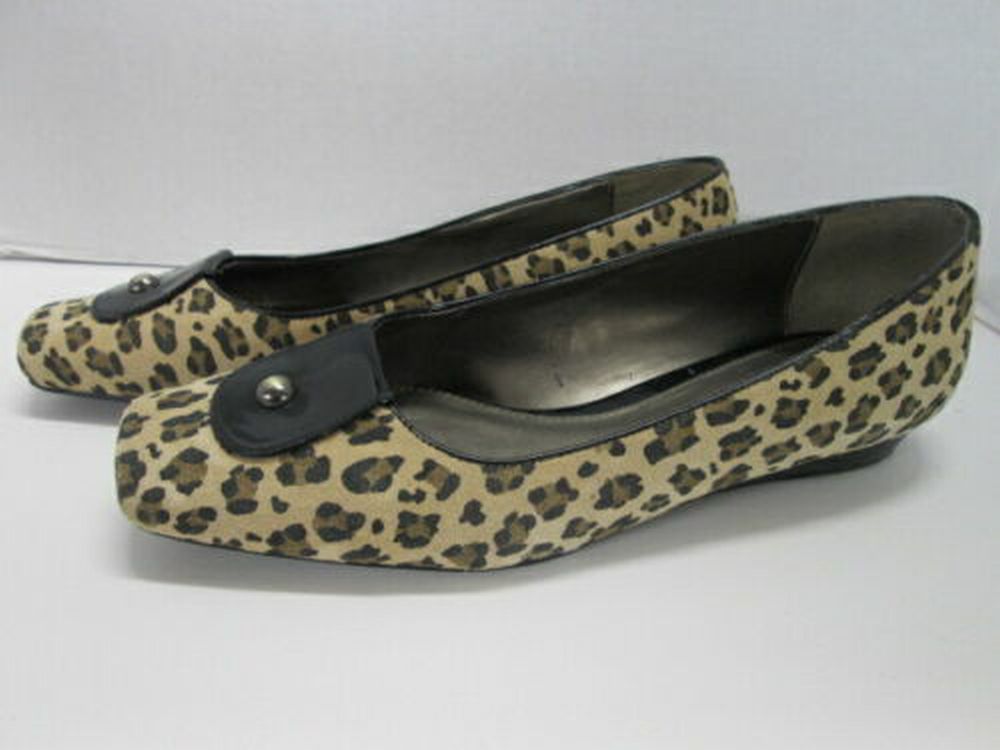 Liz Claiborne Cheryl Suede Leopard Print Mary Janes SIZE 8.5M | Finer Things Resale