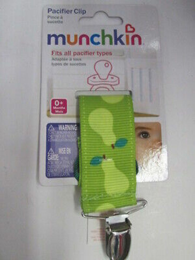 Munchkin Pacifier Clip BRAND NEW! | Finer Things Resale