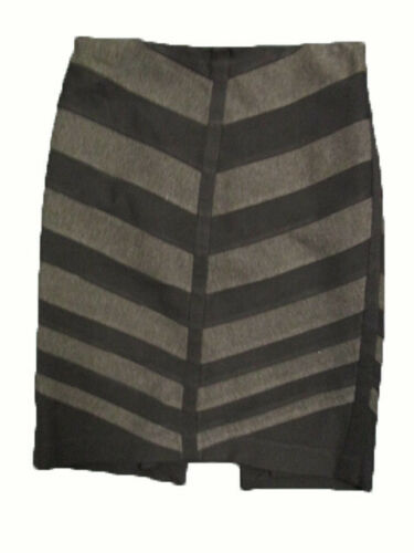White House Black Market stripe pencil skirt SIZE 4 | Finer Things Resale