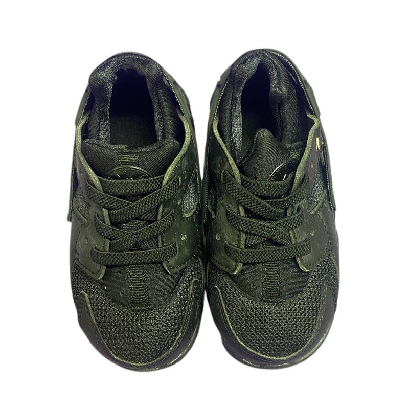 Nike Huarache Run Triple Black Run Sneaker SIZE 7 704950-016 | Finer Things Resale