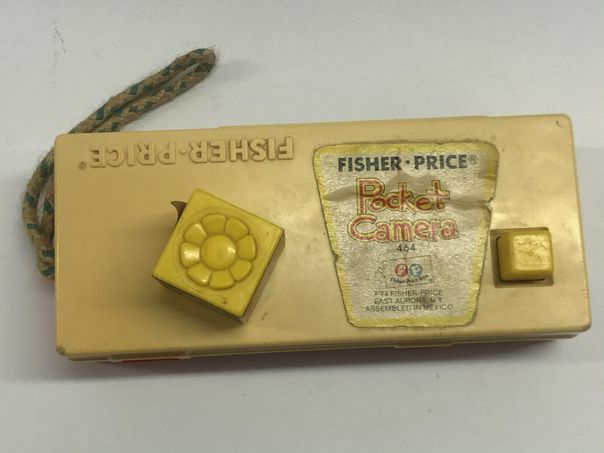 Vintage 1974 Fisher Price Picture zoo story pocket Camera