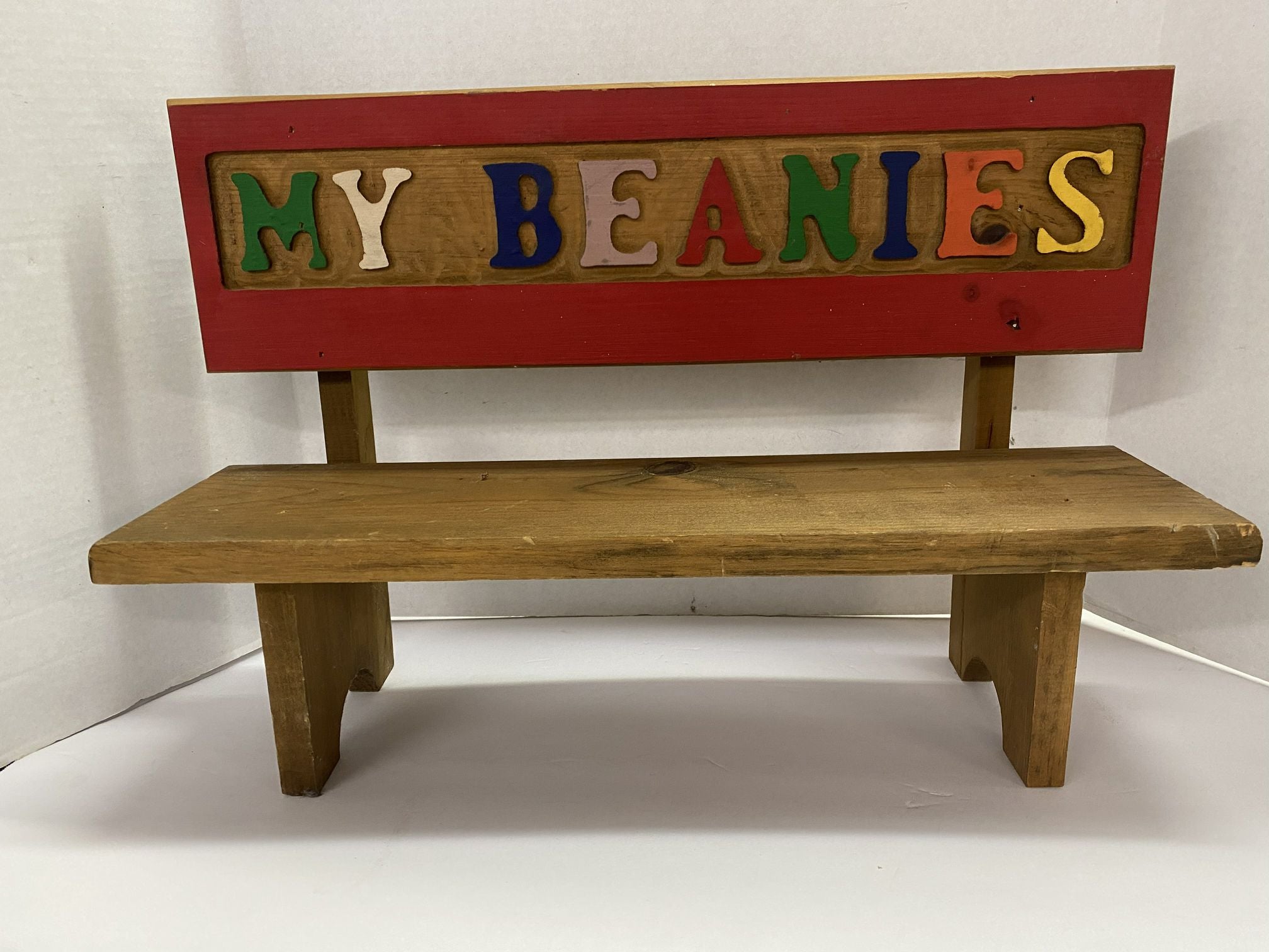 beanies wooden bench