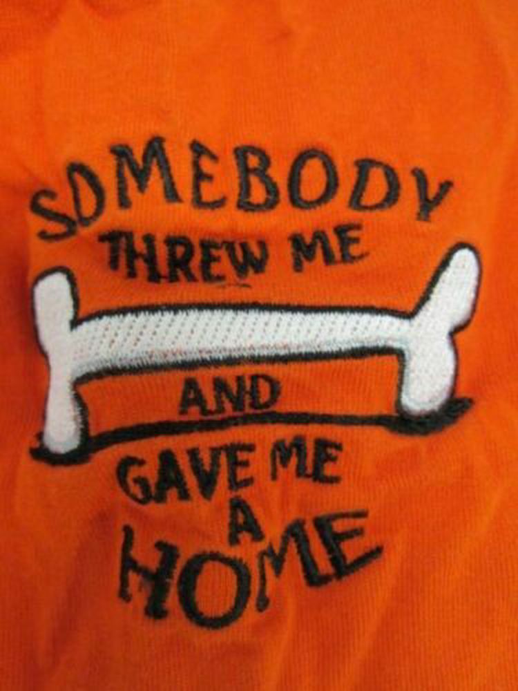 A Dog's Life "Somebody Threw Me a Bone and Gave Me a Home" shirt SIZE SMALL | Finer Things Resale
